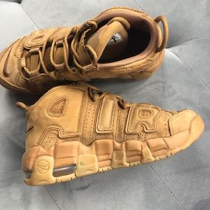 Nike Air More Uptempo Flax (GS) 6Y